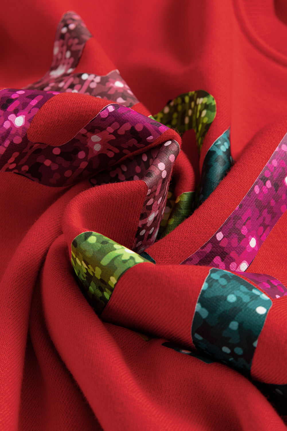 HOLLY JOLLY Pullover