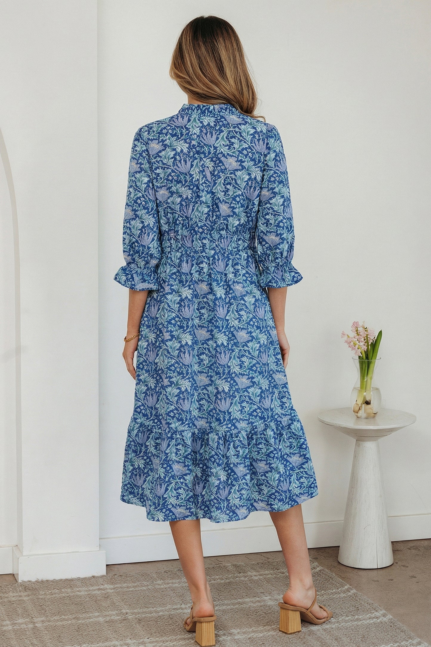 Floral Print Frilled Neck Dress