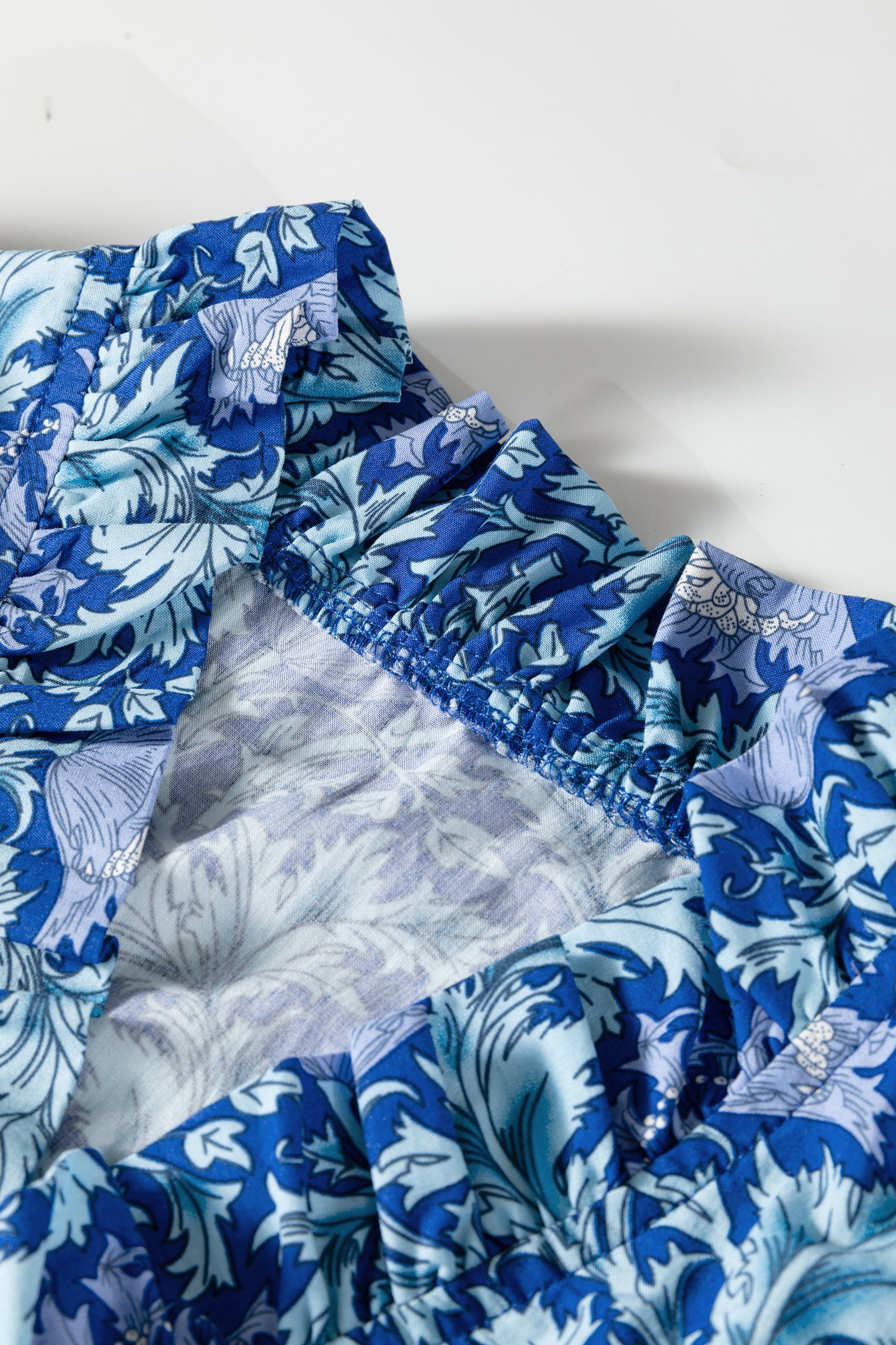 Floral Print Frilled Neck Dress