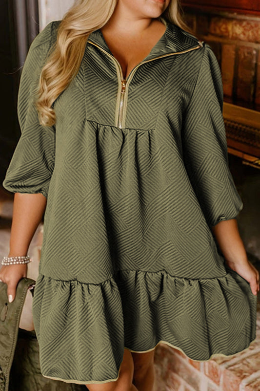 Green Contrast Trim Bracelet Sleeve Dress in Plus Size